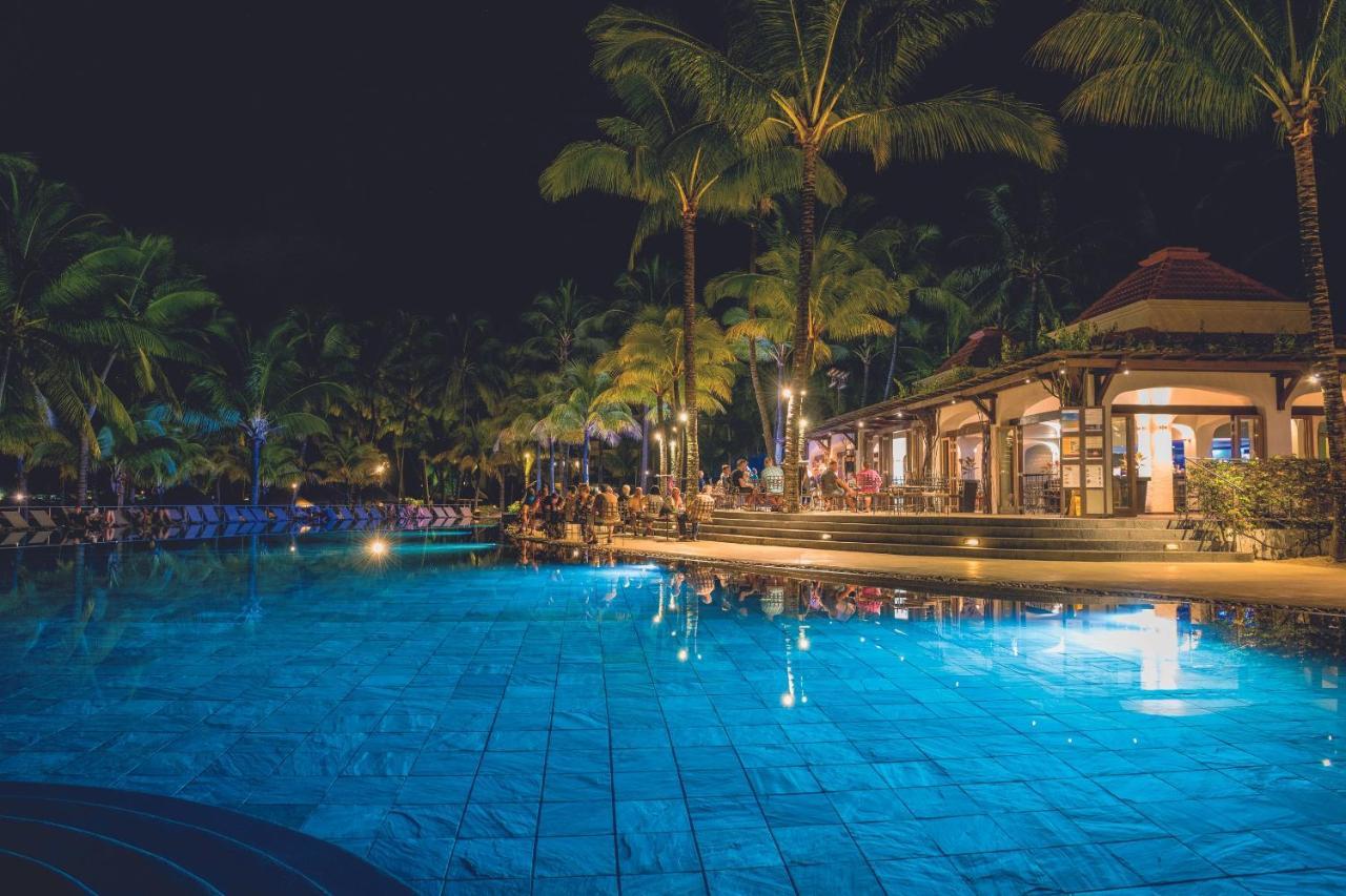 Mauricia Beachcomber Resort & Spa Grand Baie Esterno foto