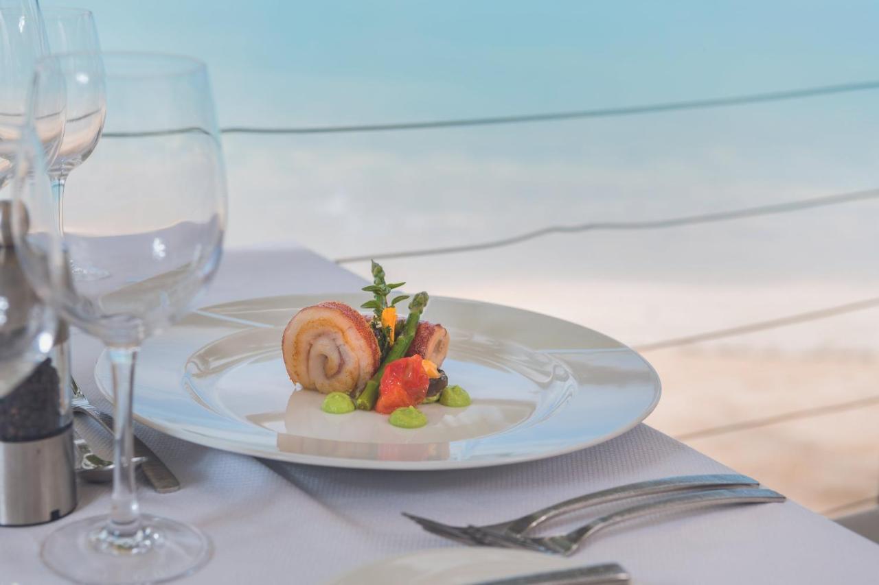 Mauricia Beachcomber Resort & Spa Grand Baie Esterno foto