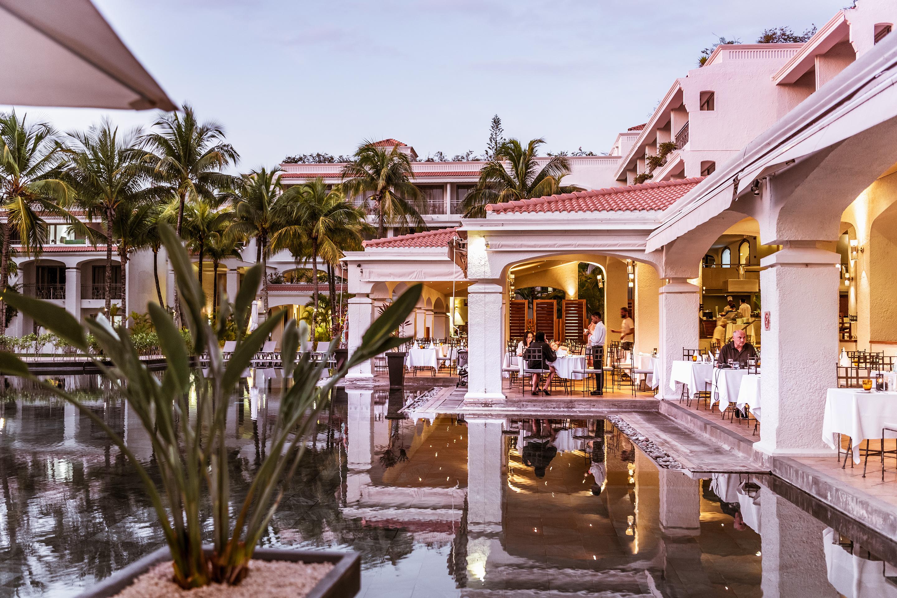Mauricia Beachcomber Resort & Spa Grand Baie Esterno foto
