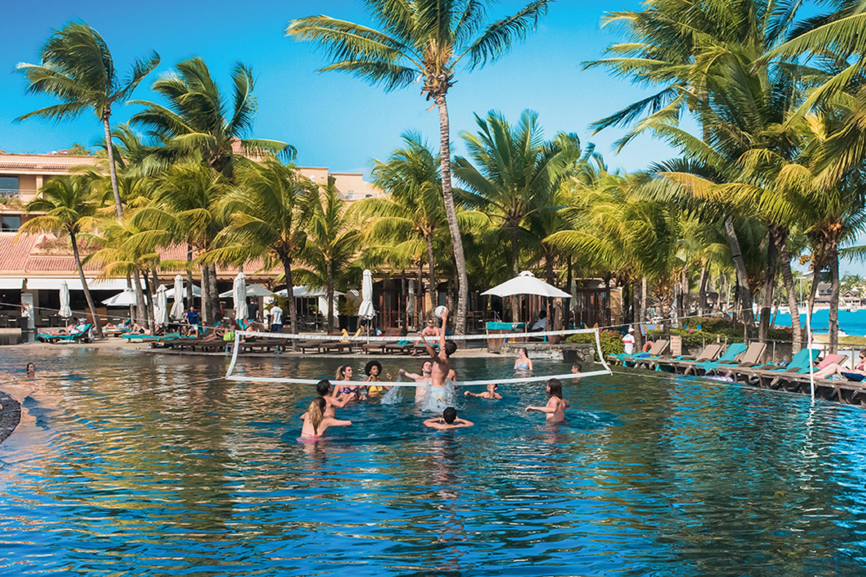 Mauricia Beachcomber Resort & Spa Grand Baie Esterno foto