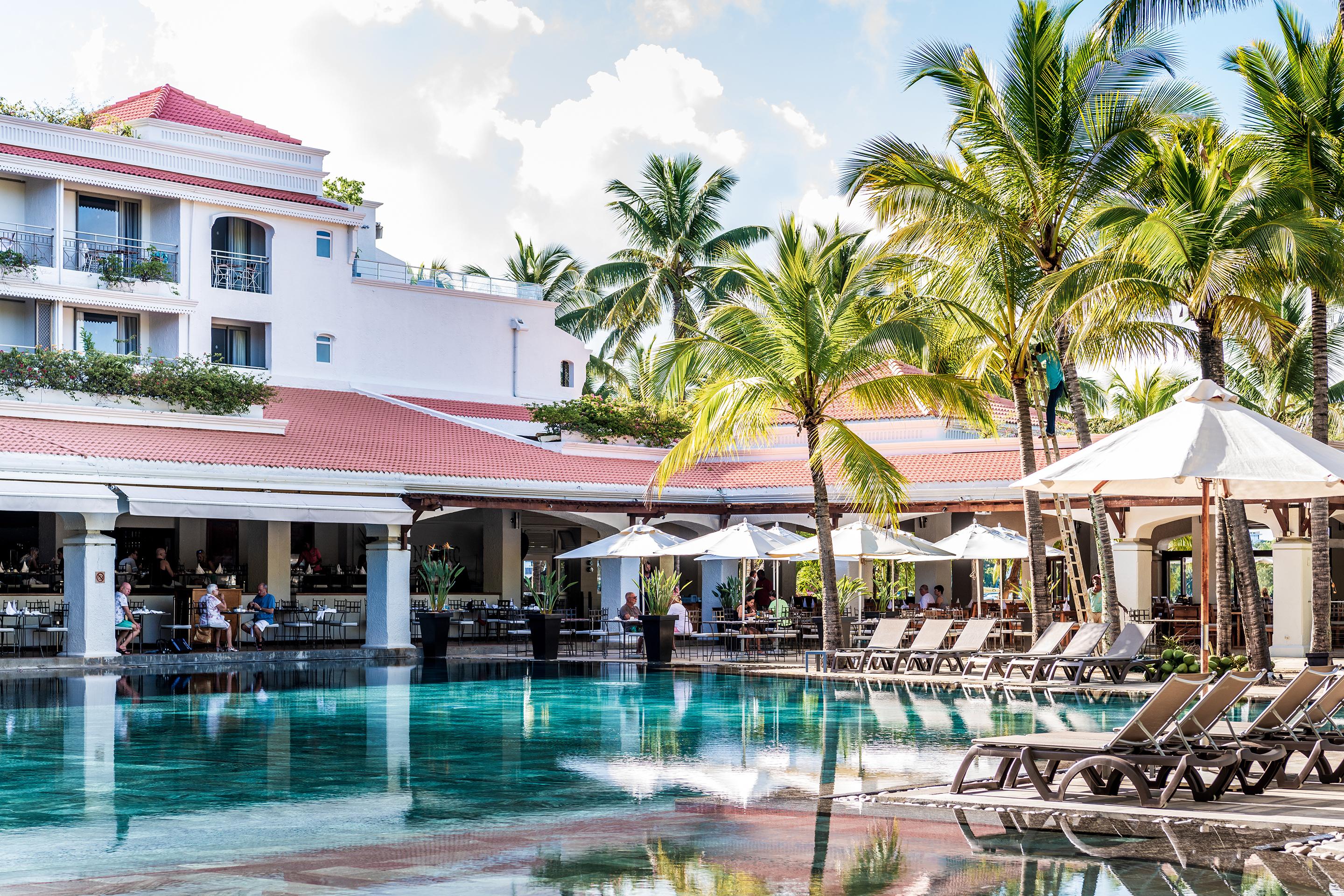 Mauricia Beachcomber Resort & Spa Grand Baie Esterno foto
